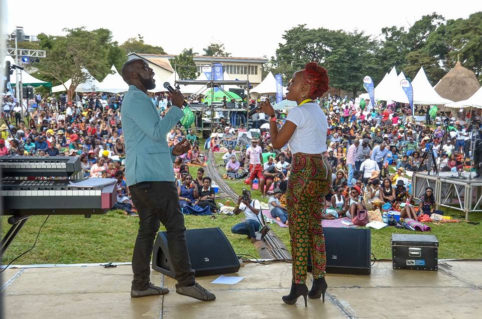 Blankets and Wine 10th Edition
